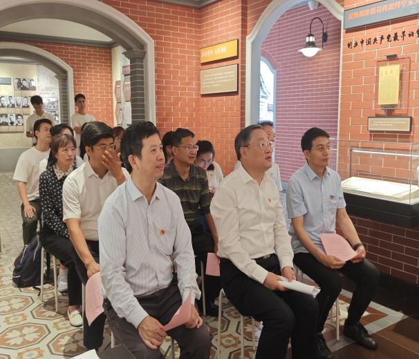追光聚协力，，，，，星火启新程——秋白党支部、档案馆党支部结对共建活动顺遂举行-CA88